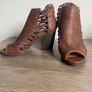 Brown Rampage Chunky Heeled Boots